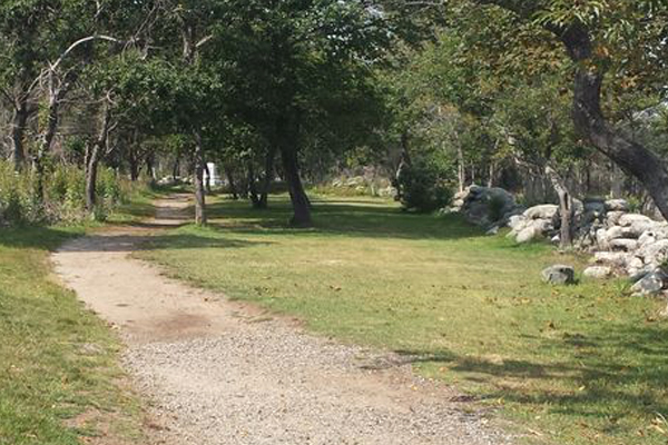 founders monument trail